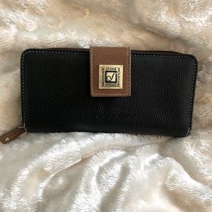 WOMENS STONE MOUNTAIN Multi faceted wallet Black and Brown ☀️